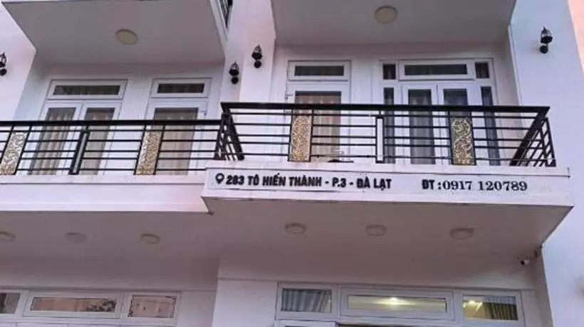 هتل Khách Sạn Trung Hiếu