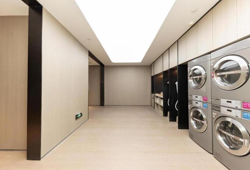 Ji Hotel Nanjing Pukou Hongyang Plaza