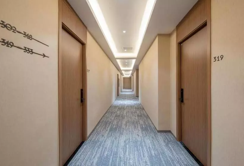 Lan Hotel（江北国际机场店）