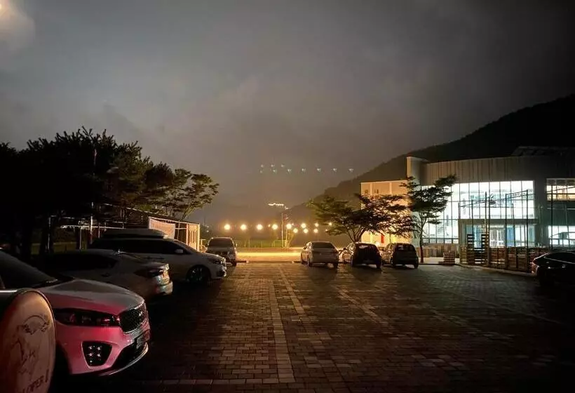 Namhae Kkotnae Village Pension