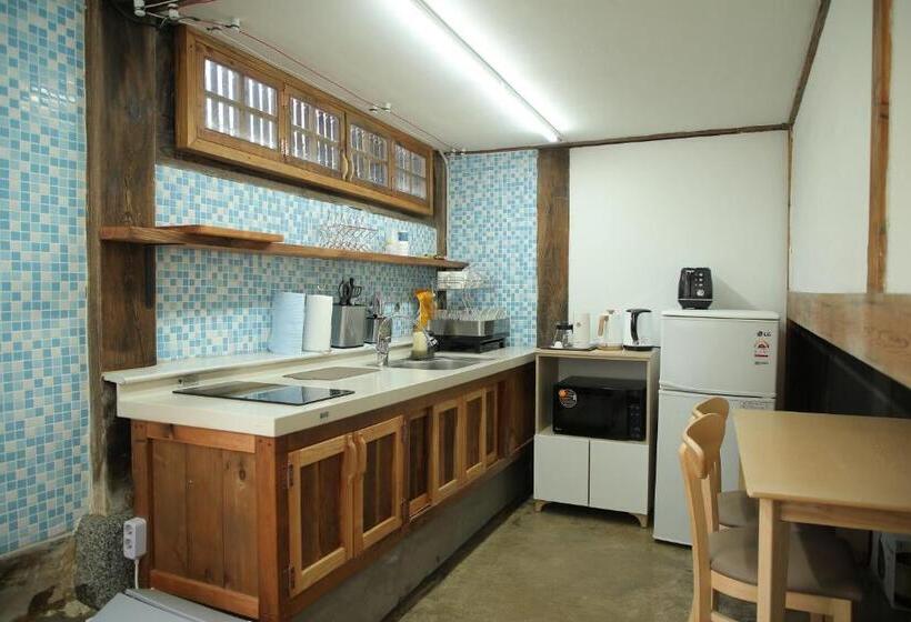 פנסיון Pungryuheon Hanok Stay