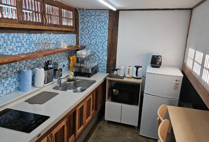 פנסיון Pungryuheon Hanok Stay