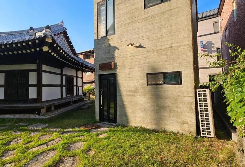 פנסיון Pungryuheon Hanok Stay