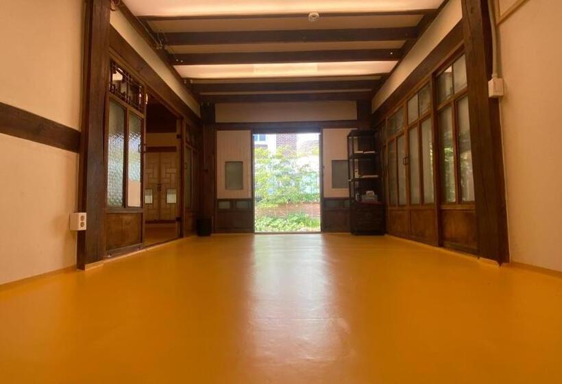 פנסיון Pungryuheon Hanok Stay