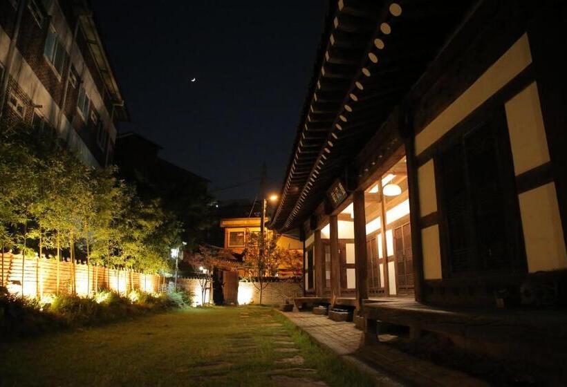 פנסיון Pungryuheon Hanok Stay