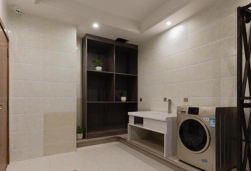 Starway Hotel Chongqing Yongchuan Zhongyang Street