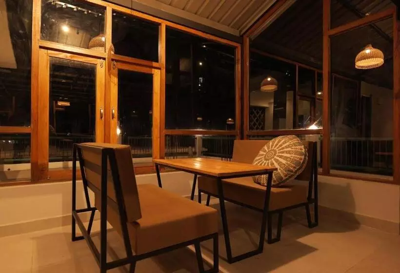 The Trippy Tribe Riverside Hostel Kasol