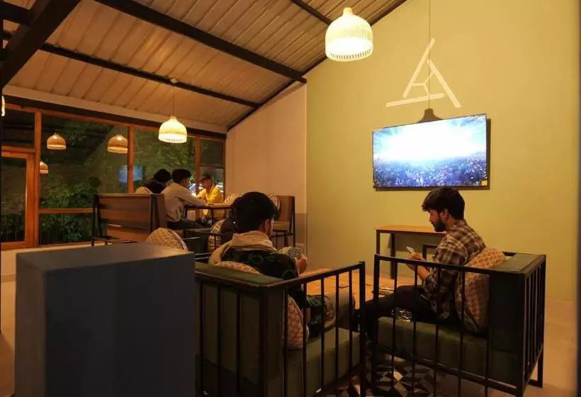 The Trippy Tribe Riverside Hostel Kasol