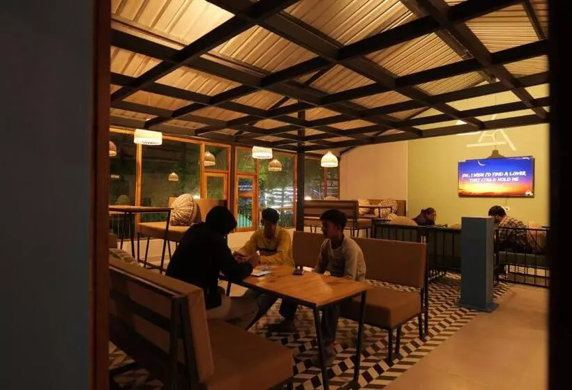 The Trippy Tribe Riverside Hostel Kasol