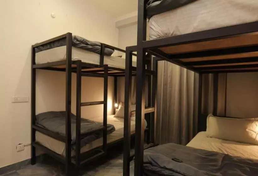The Trippy Tribe Riverside Hostel Kasol