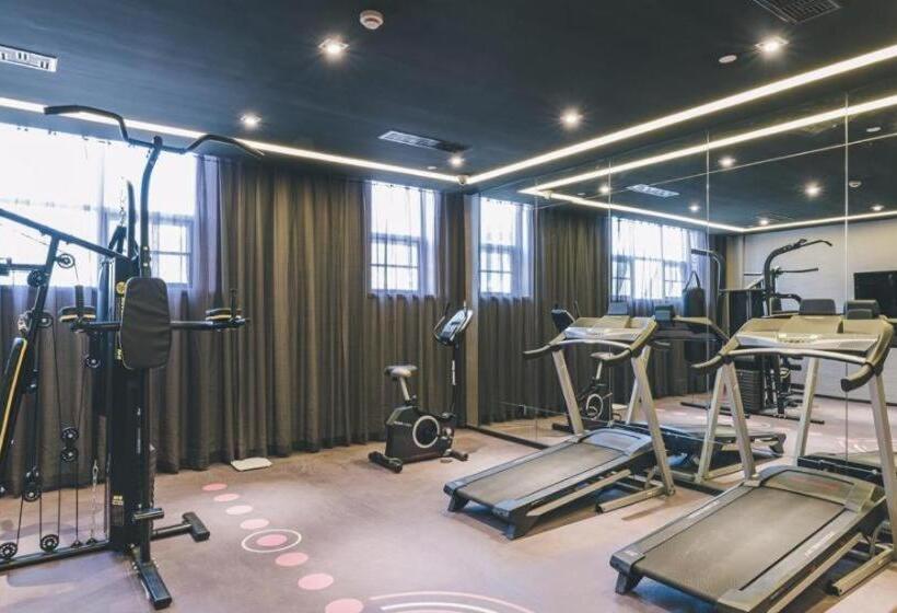 Atour Hotel Changzhou Railway Station South Street