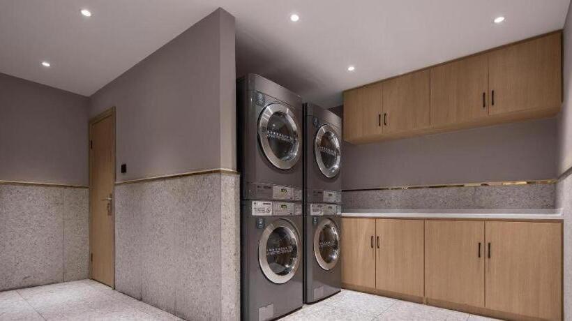 Hanting Hotel Fenghuang Ancient City