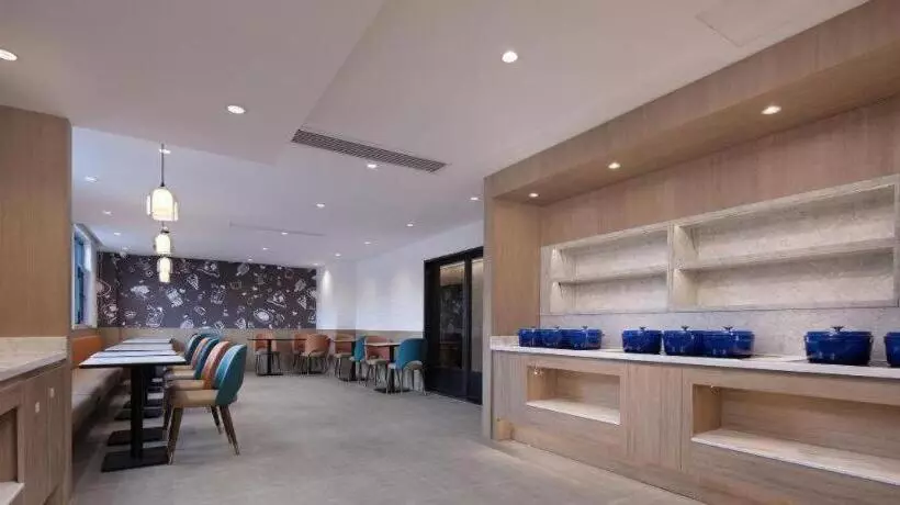 Hanting Hotel Fenghuang Ancient City