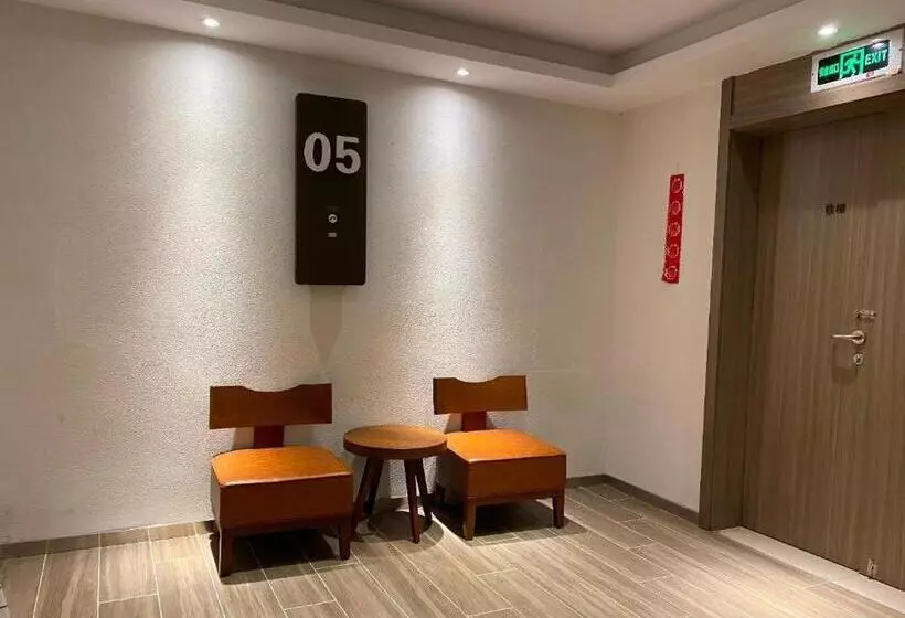 Hanting Hotel Nanjing Fuqiao Metro Station Weilaicheng