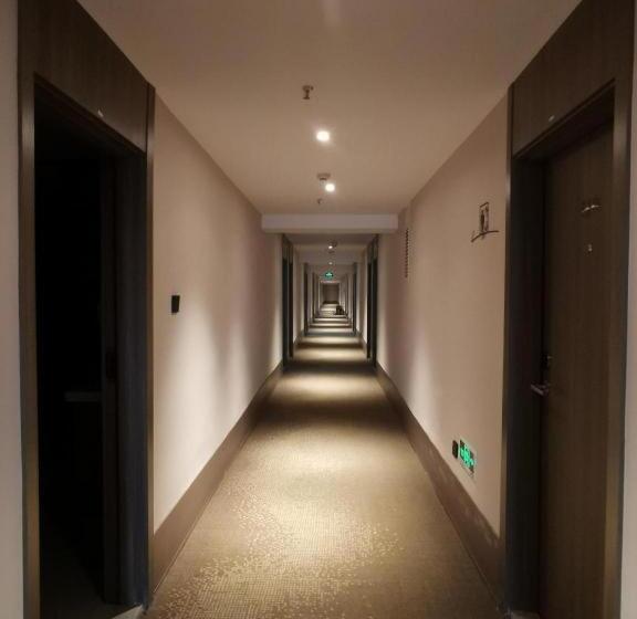 Hanting Hotel Quanzhou Jiangnan Xingxian Road