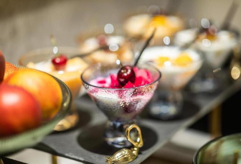 Hanting Hotel Tianjin Dongli Development Zone Management Committee