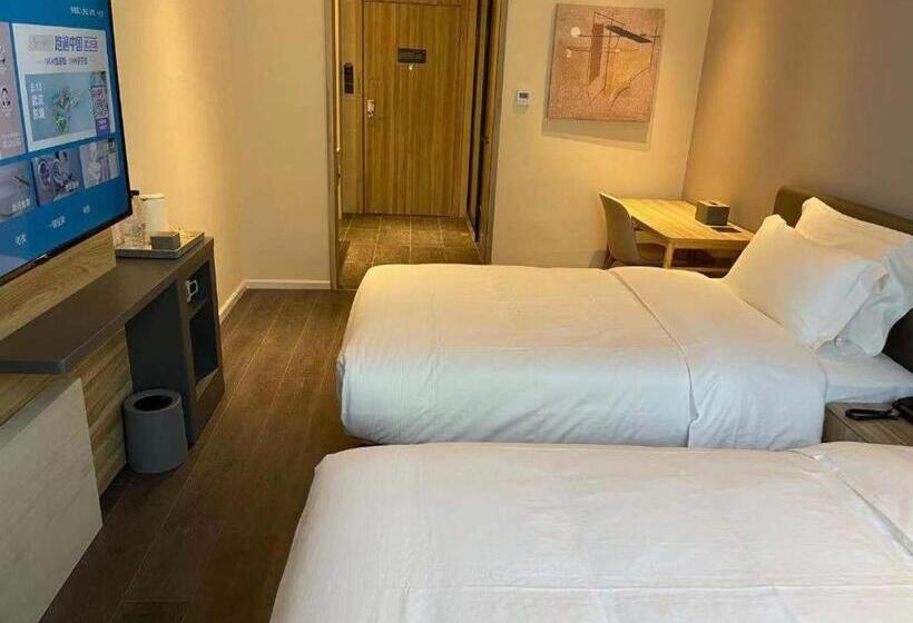 Hanting Hotel Tianjin Dongli Development Zone Management Committee