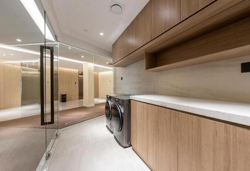 Hanting Premium Hotel Quzhuo Nanhu Plaza