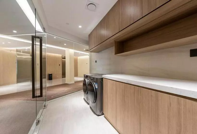 Hanting Premium Hotel Quzhuo Nanhu Plaza