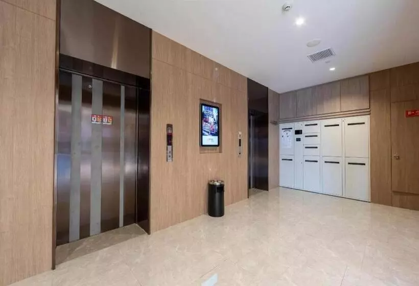 Hanting Premium Hotel Quzhuo Nanhu Plaza