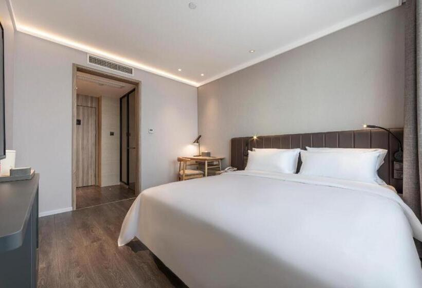 Hanting Premium Hotel Quzhuo Nanhu Plaza