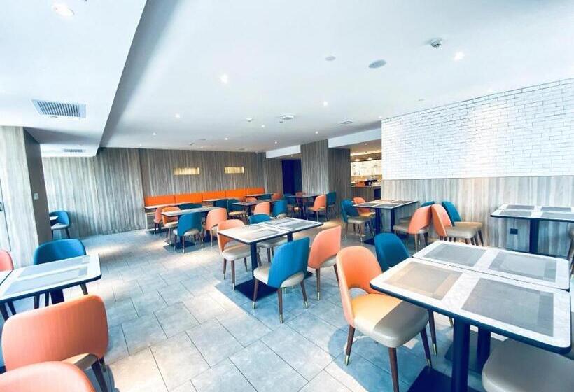 Hanting Premiun Hotel Huaihua South High Speed Railway Station Wanda Plaza