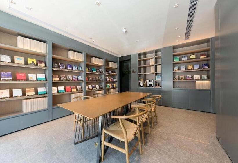 Ji Hotel Huainandong Shanxi Road