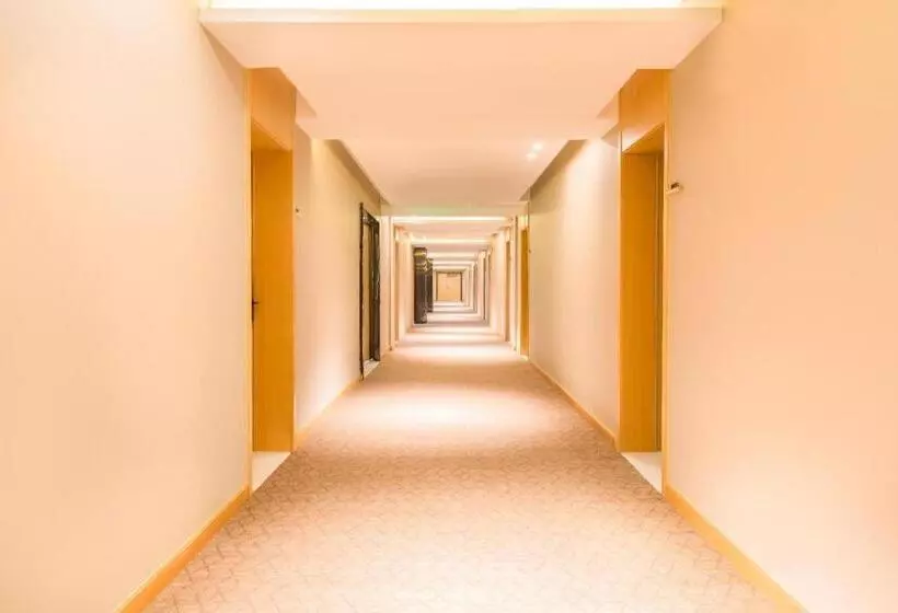 Starway Hotel Baoding Wanbo Plaza