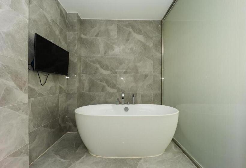 Starway Hotel Bozhou Chunyu Motor City