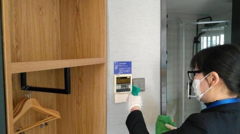 Starway Hotel Linhai Yintai City