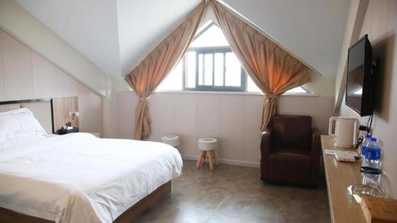 Starway Hotel Nanjing Lukou Airport