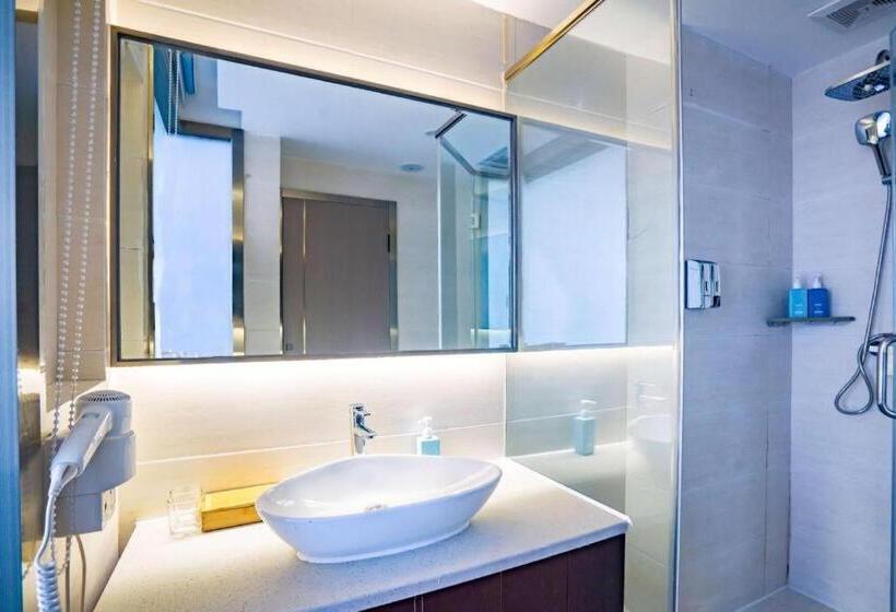 Starway Hotel Urumqi Nanhu Plaza