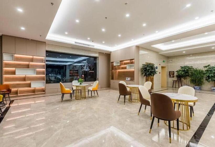 Starway Hotel Yancheng Dafeng Huanghai Xi Road