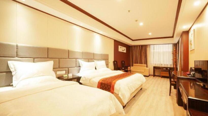 Starway Hotel Zigong Huidong Centre