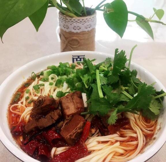 Starway Hotel Zigong Huidong Centre