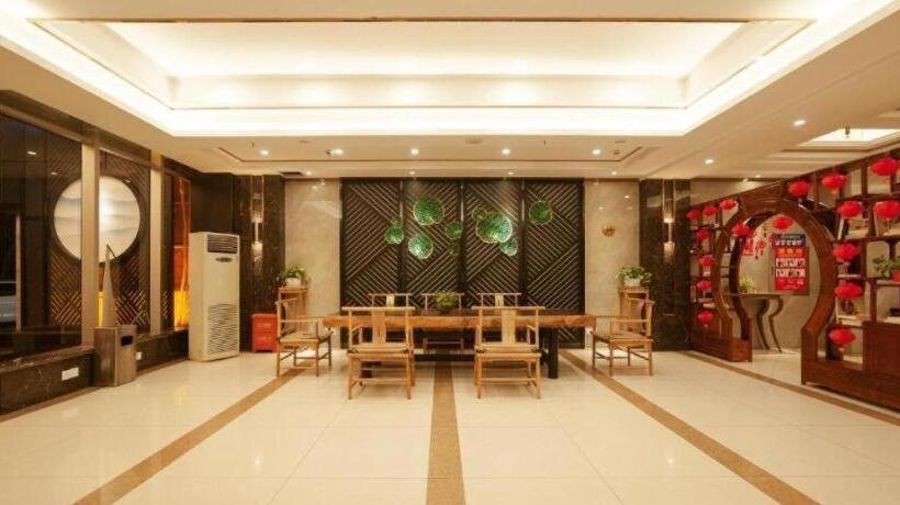 Starway Hotel Zigong Huidong Centre