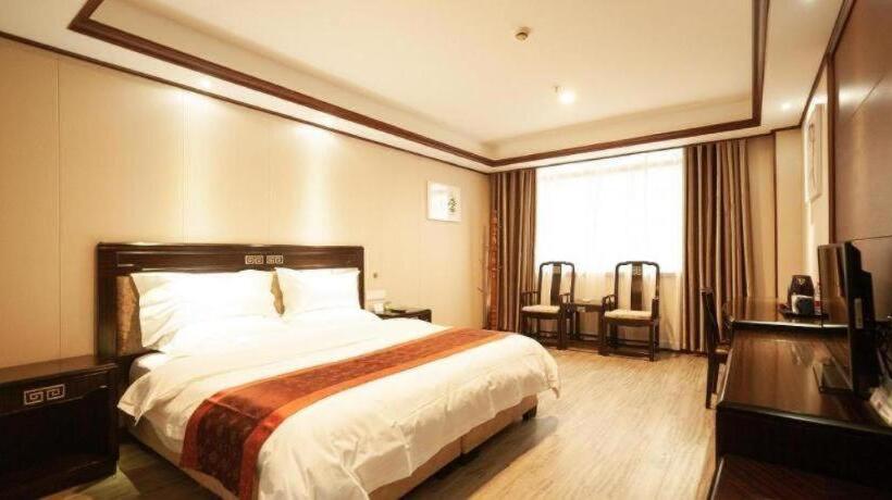 Starway Hotel Zigong Huidong Centre