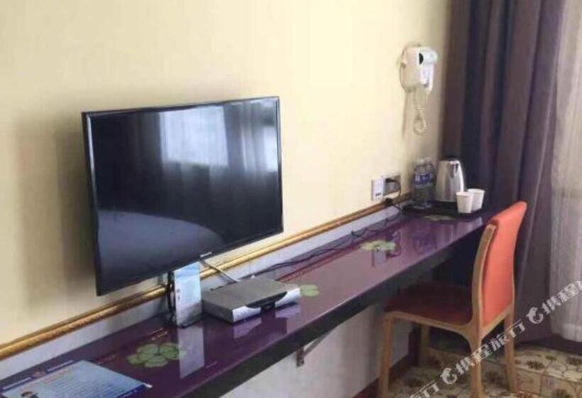 Ease Hotel Shanghai Chuanhuan Nan Road Chuansha Metro Station