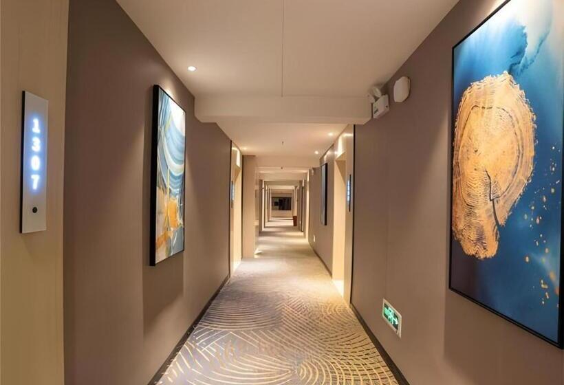 Echarm Hotel Guiyang Huaxi University Town Meidi Guobinfu