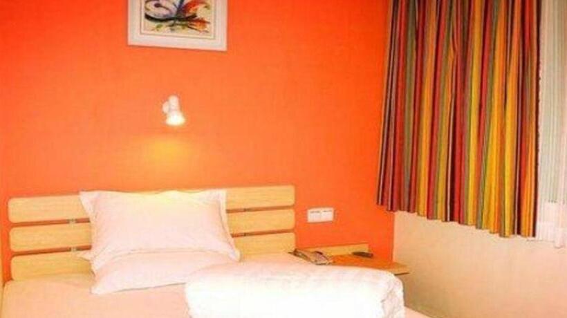 فندق 7 Days Inn Turpan Shanshan Kumtag Desert