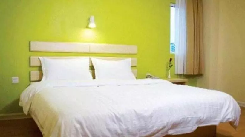 Hotelli 7 Days Inn Turpan Shanshan Kumtag Desert