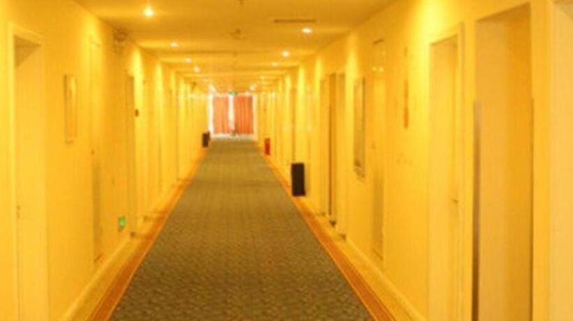 فندق 7 Days Inn Turpan Shanshan Kumtag Desert