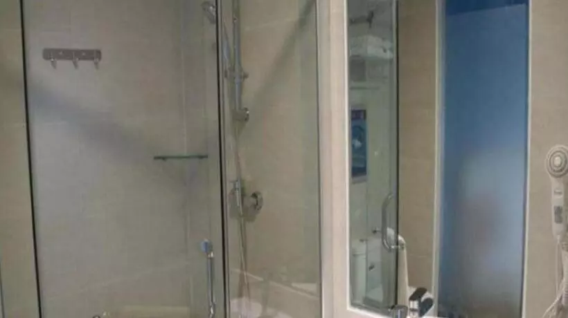 Hotelli 7 Days Inn Turpan Shanshan Kumtag Desert