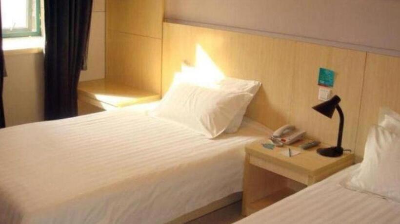 فندق 7 Days Inn Turpan Shanshan Kumtag Desert