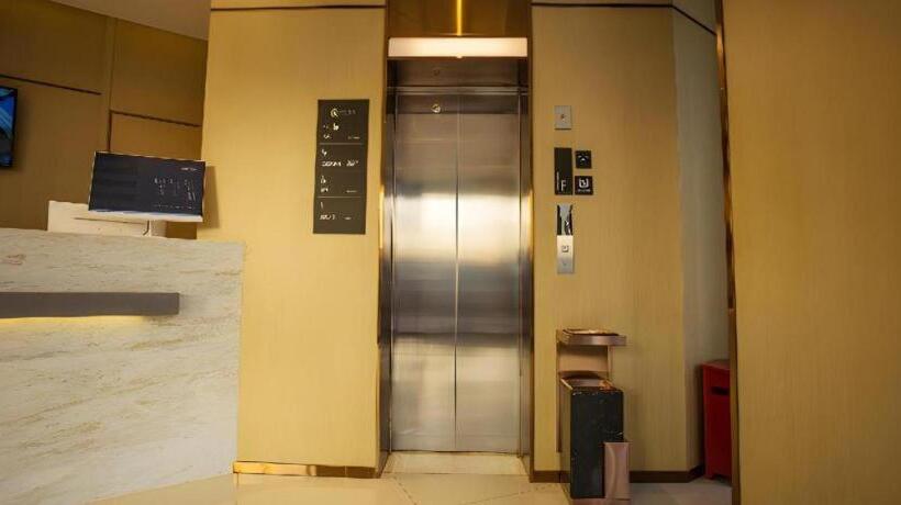 Hotel City Comfort Inn Baoding Railway Station