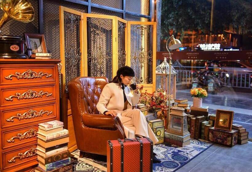 Hotel James Joyce Coffetel Guilin Railway Station Xiangbi Mountain Liangjiang Sihu Wharf