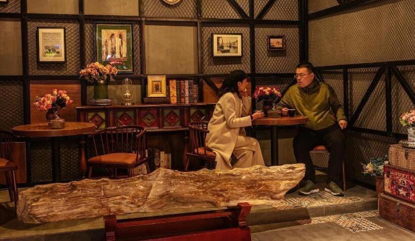 Hotel James Joyce Coffetel Guilin Railway Station Xiangbi Mountain Liangjiang Sihu Wharf