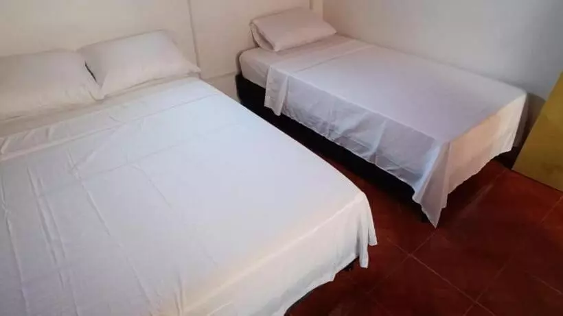 هتل Los Pinos