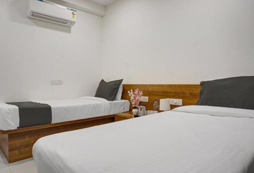 هتل Oyo R P Hospitality