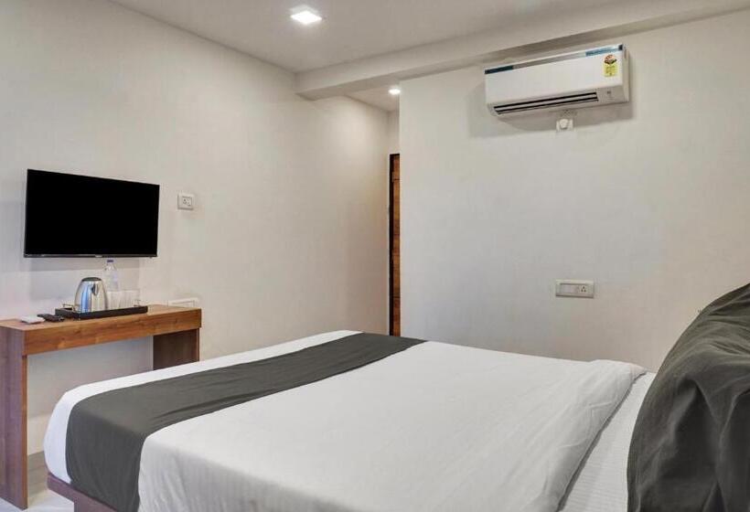 هتل Oyo R P Hospitality